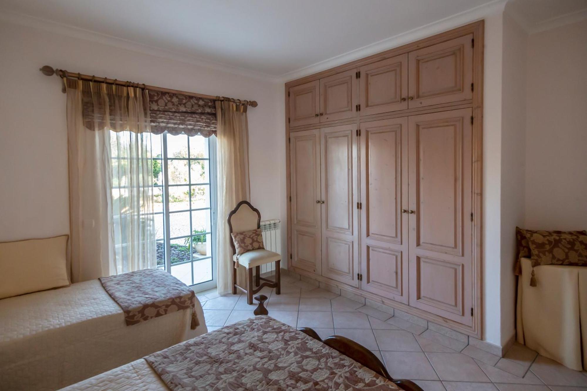 Al Meida Guesthouse Albufeira Exteriör bild