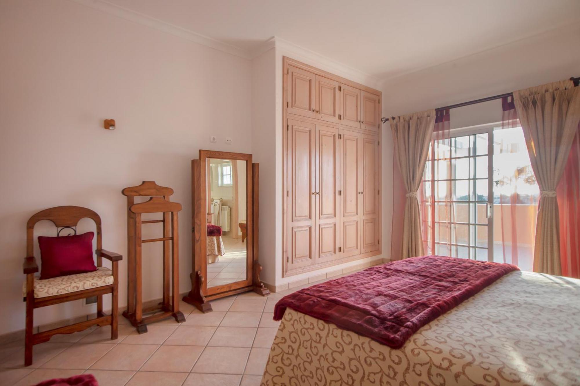 Al Meida Guesthouse Albufeira Exteriör bild